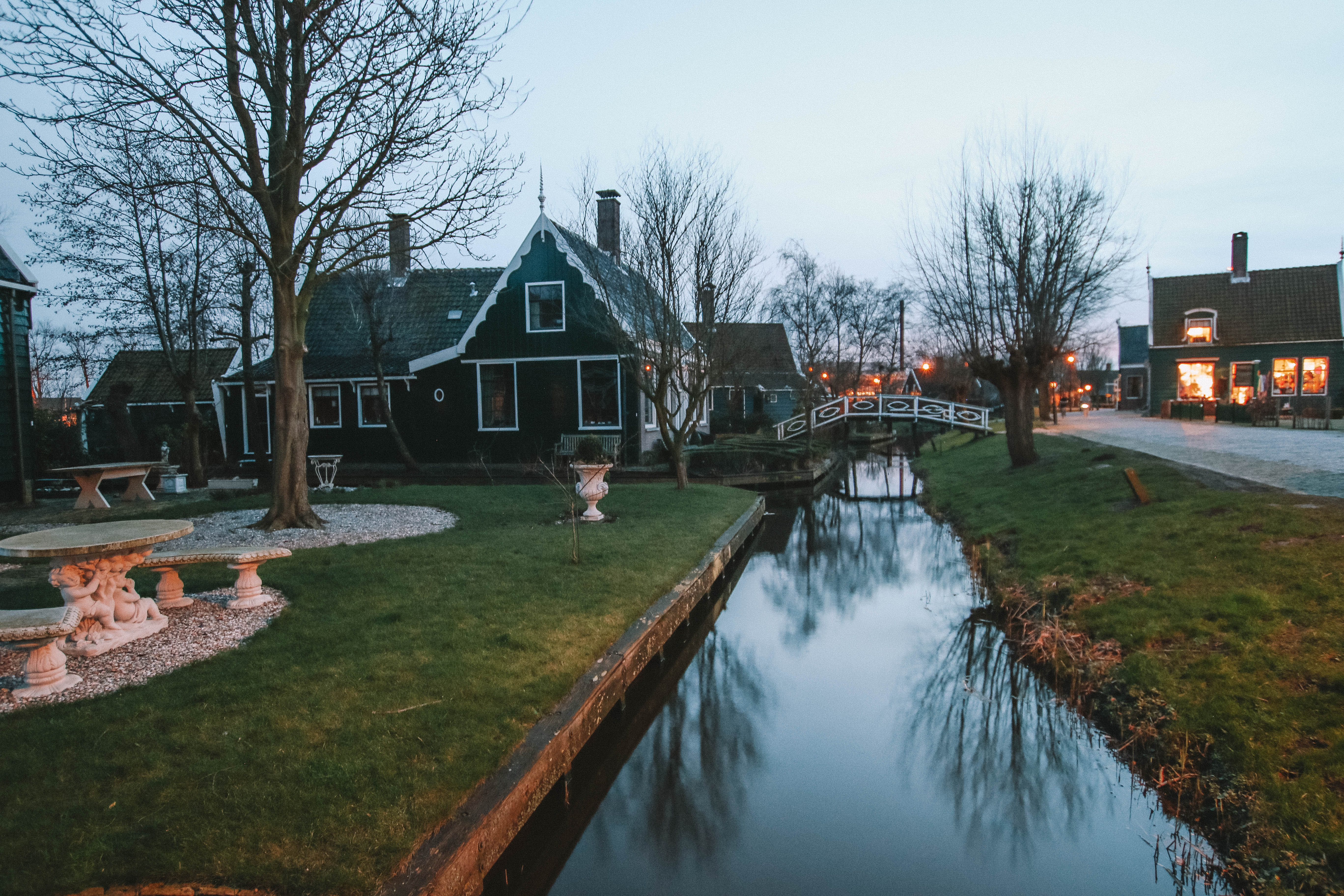 zaanse schans ao anoitecer
