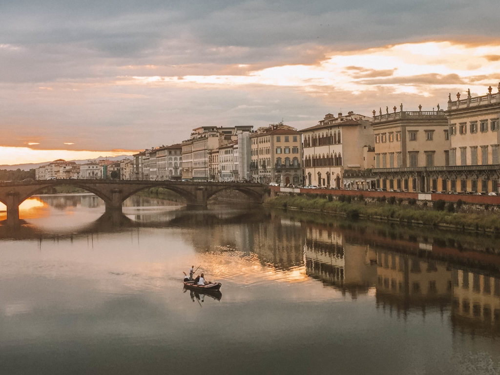 por do sol em florenca na italia