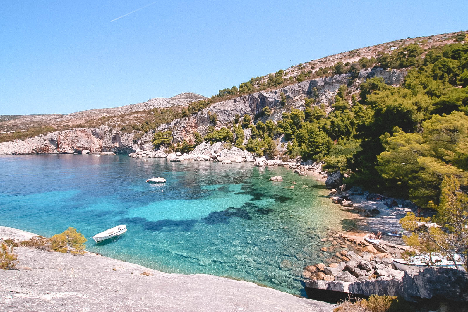 praia de zarace em hvar na croacia