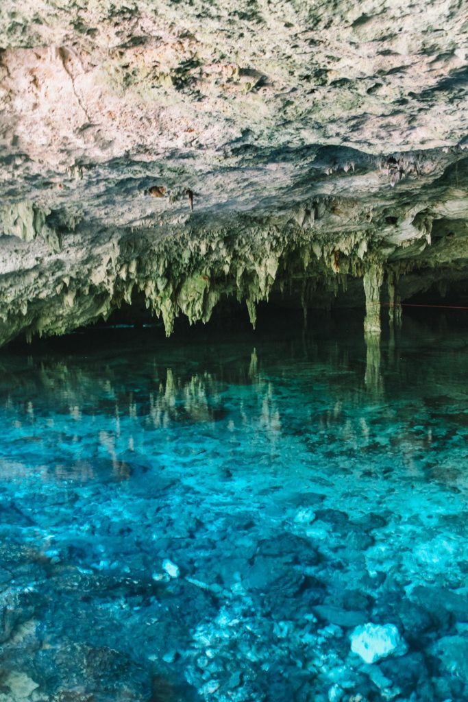 cenote dos ojos