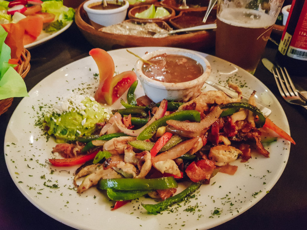 comida mexicana fajitas