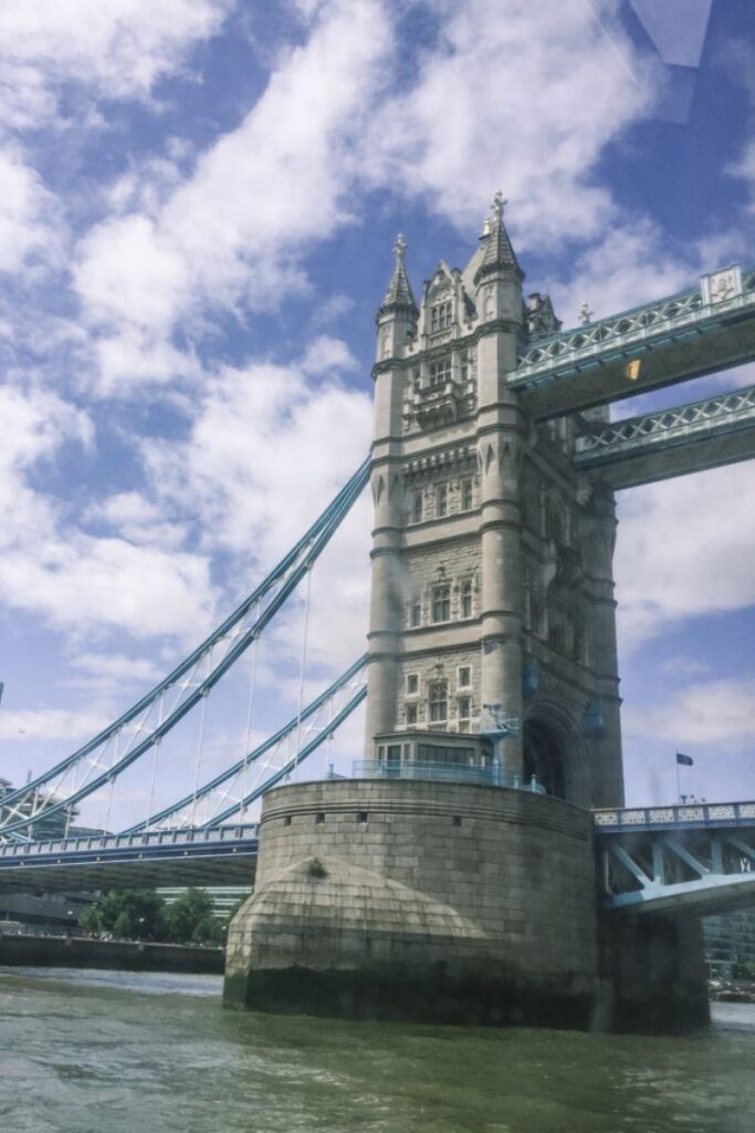 tower bridge em londres