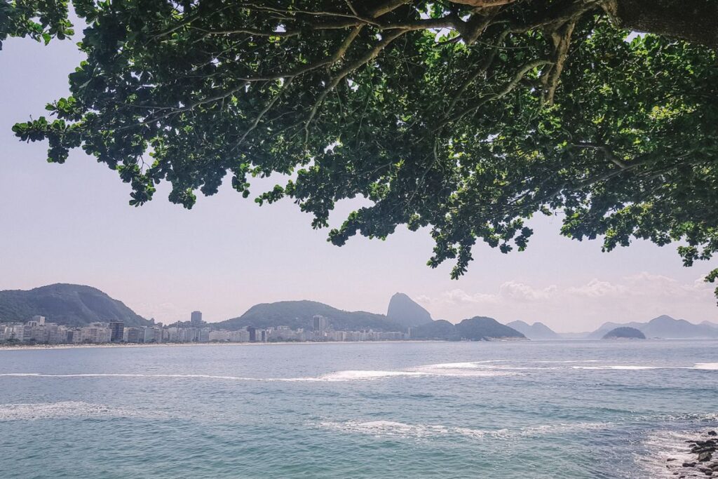 pao de acucar visto do forte de copacabana
