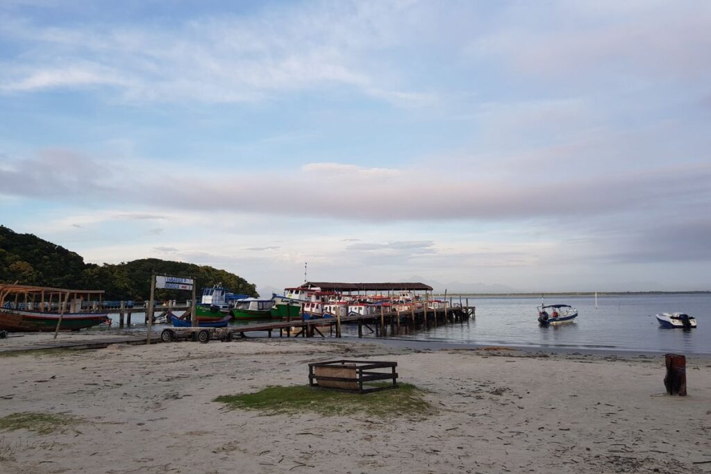 porto de chegada na ilha do mel, no Paraná