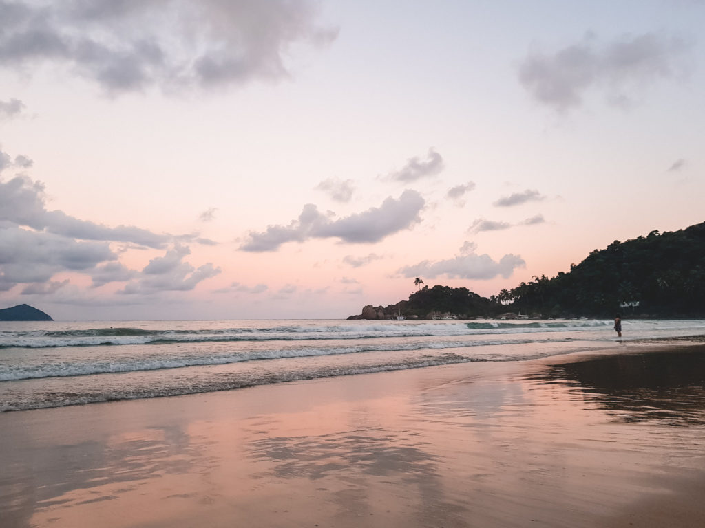 praia de aventureiro