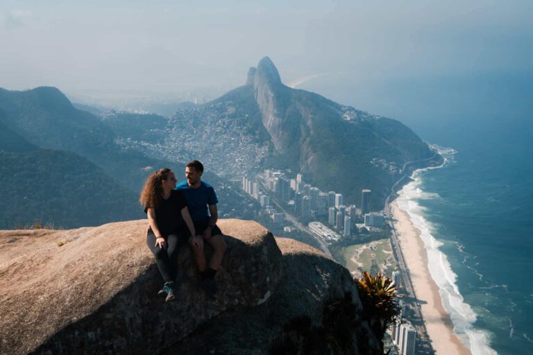 trilha pedra da gavea no rio de janeiro