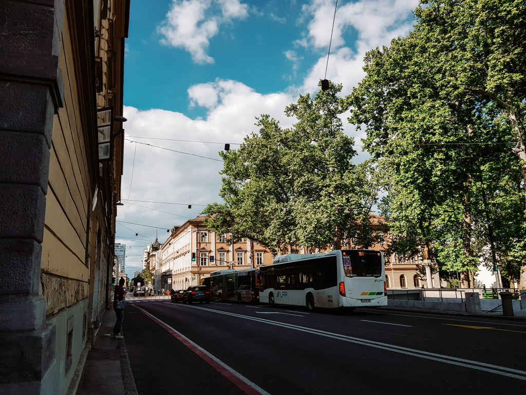 onibus eslovenia