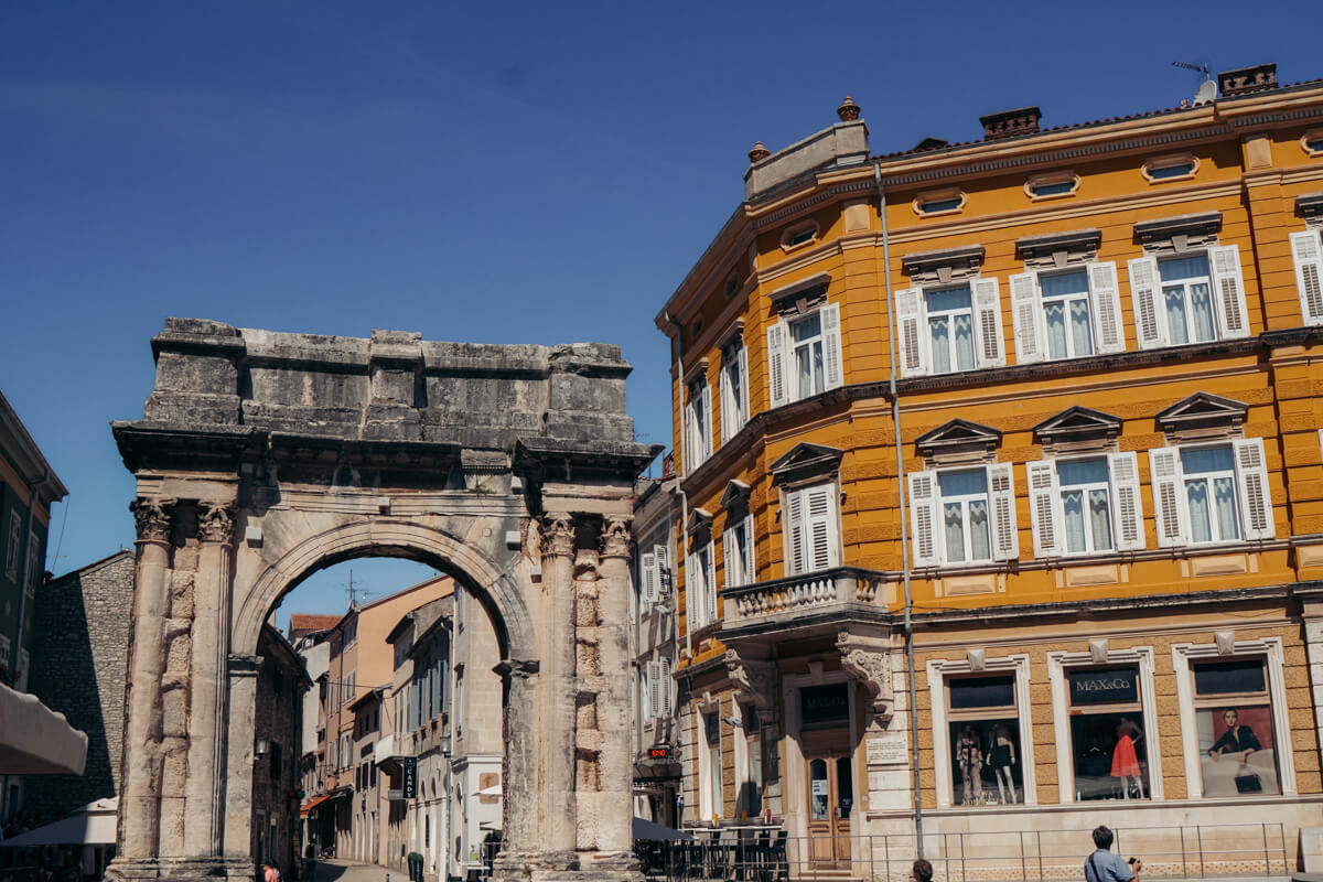 o que fazer em pula croacia