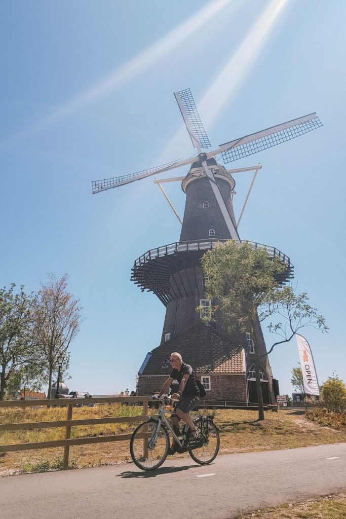 Molen de Valk em Leiden na Holanda