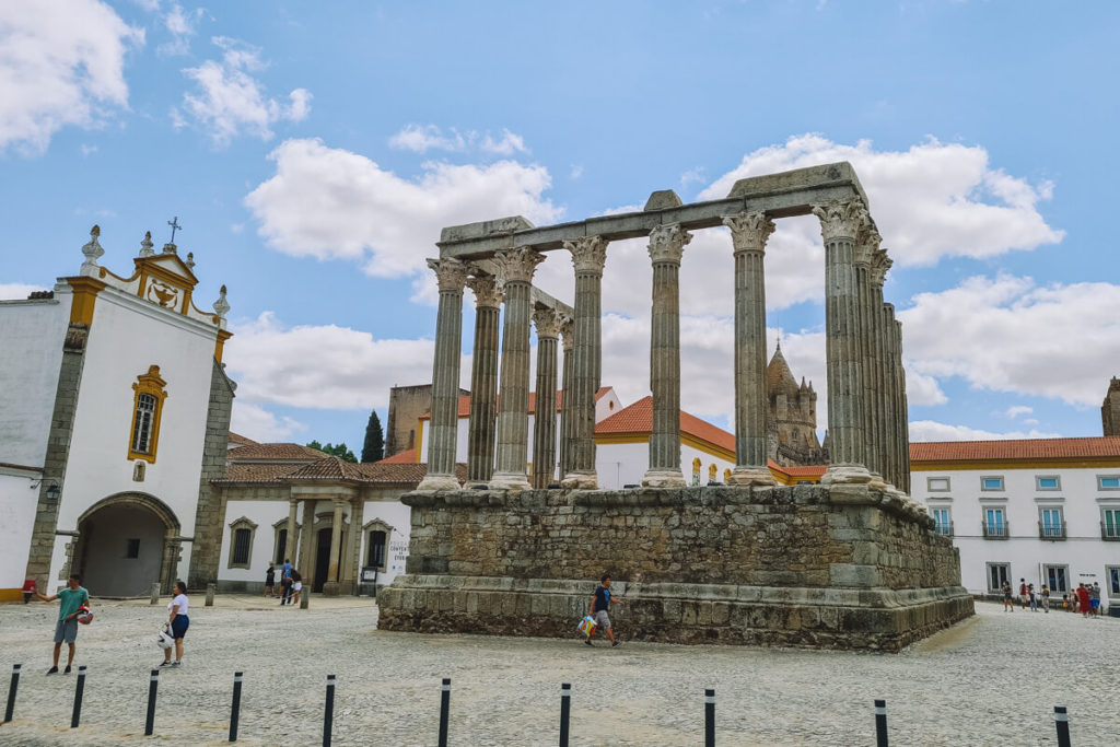 templo romano de evora portugal