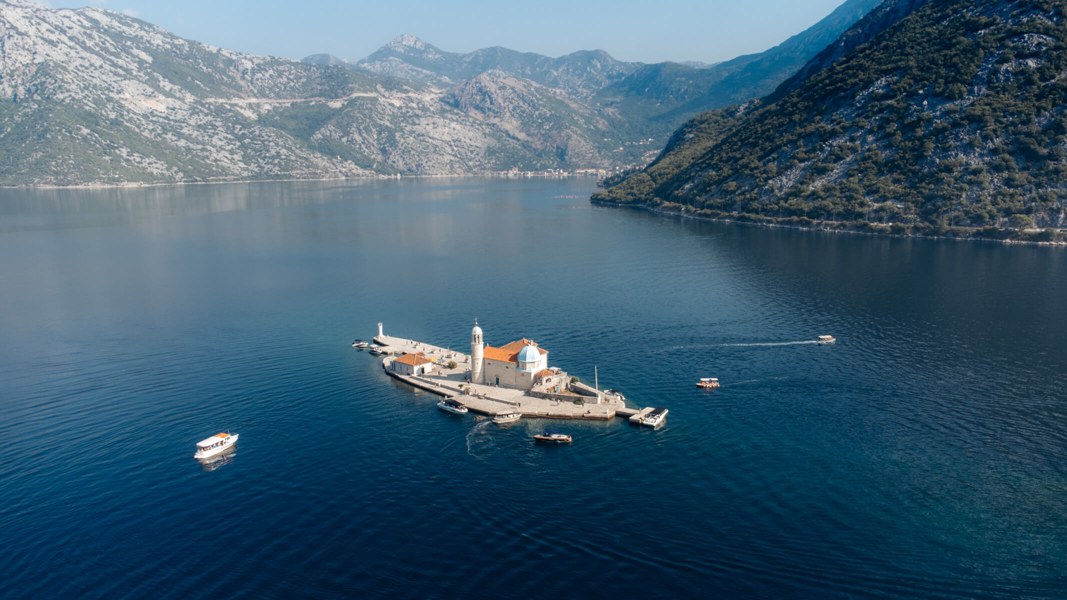 passeio de barco na baia de kotor