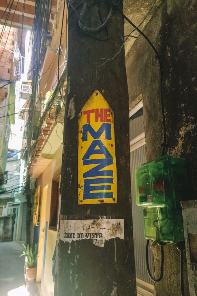 caminho para o the maze rio