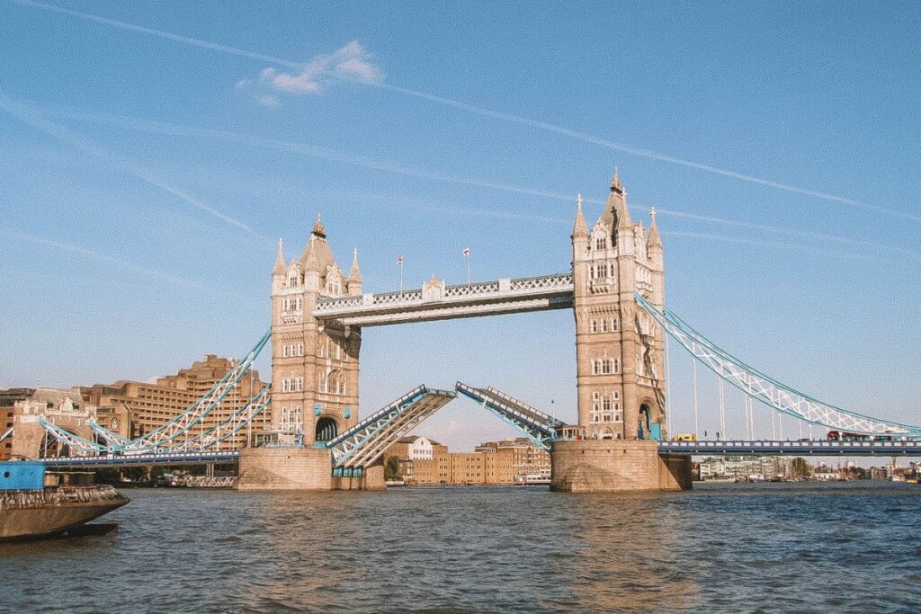 tower bridge em londres