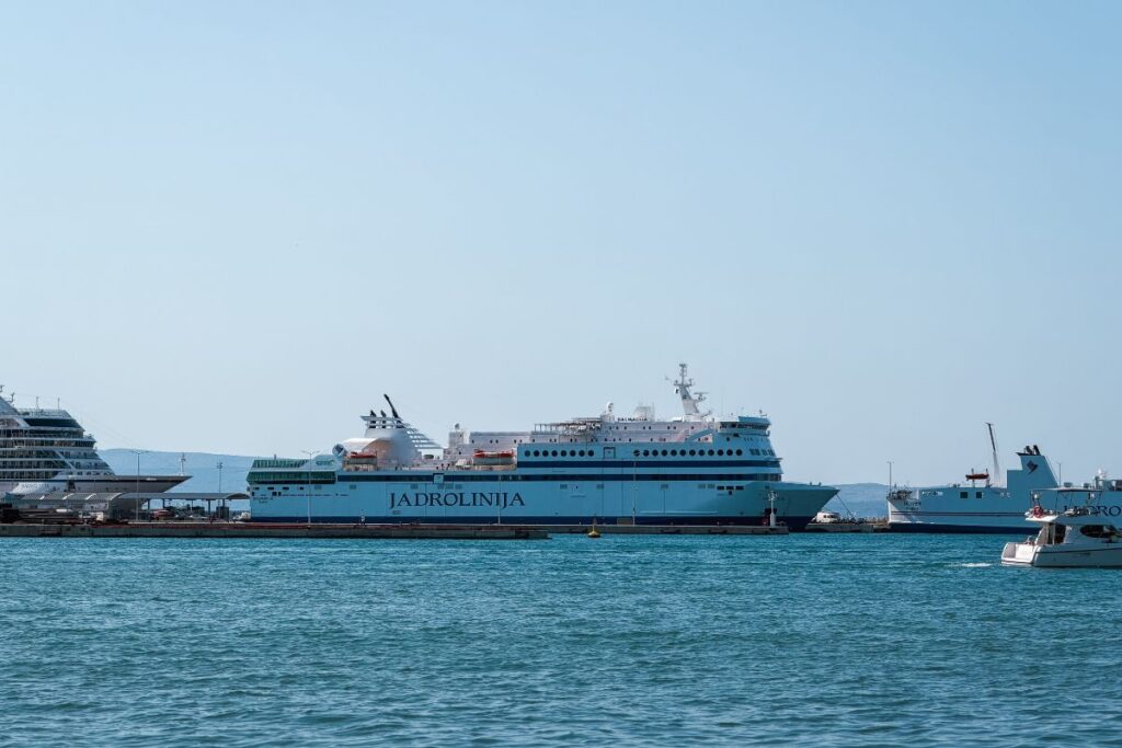 ferry jadrolinija de split para hvar