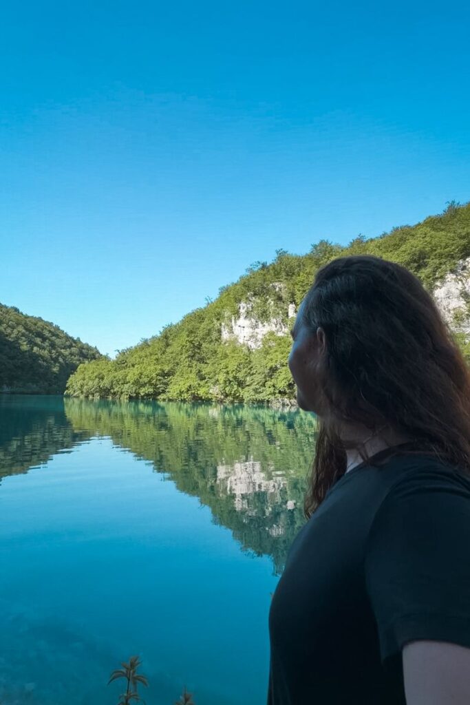 fe spolaor visitando os lagos plitvice na croacia