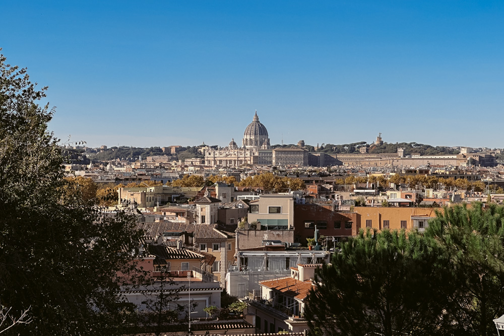 vista do terraco da vila borghese em roma