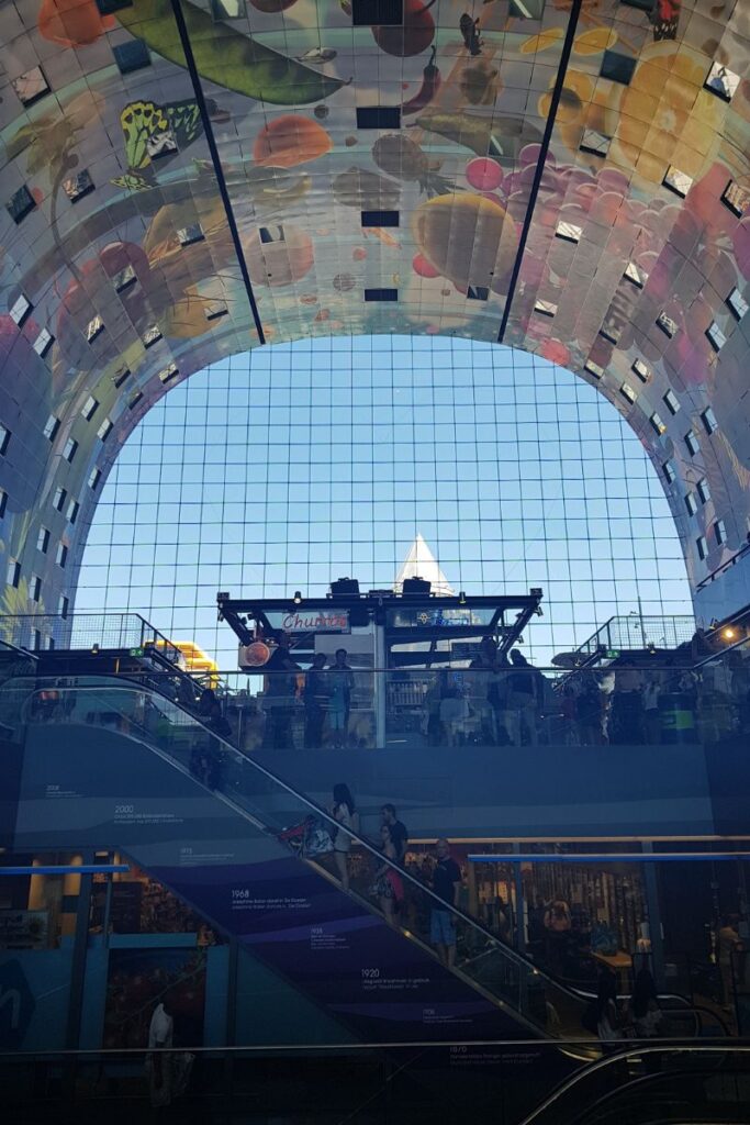 mercado em rotterdam na holanda