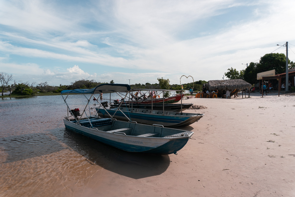 barcos travessia povoado da betania nos lencois maranhenses