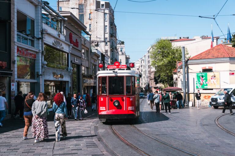 tram historico em istambul