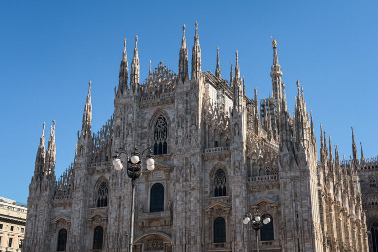 duomo de milao na italia