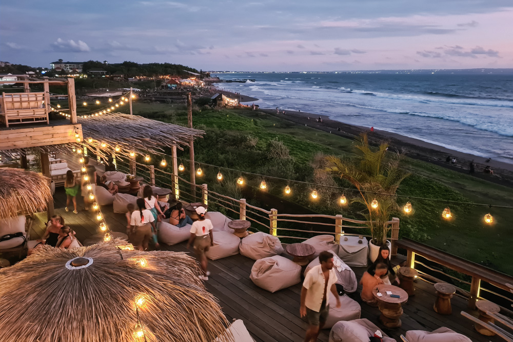 por do sol em canggu