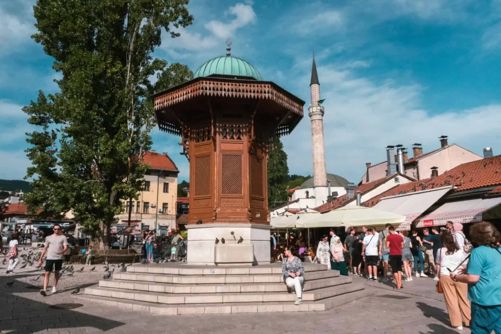 fonte sebilj no centro de sarajevo