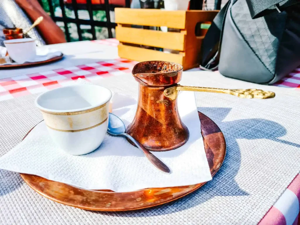 tradicional café bósnio