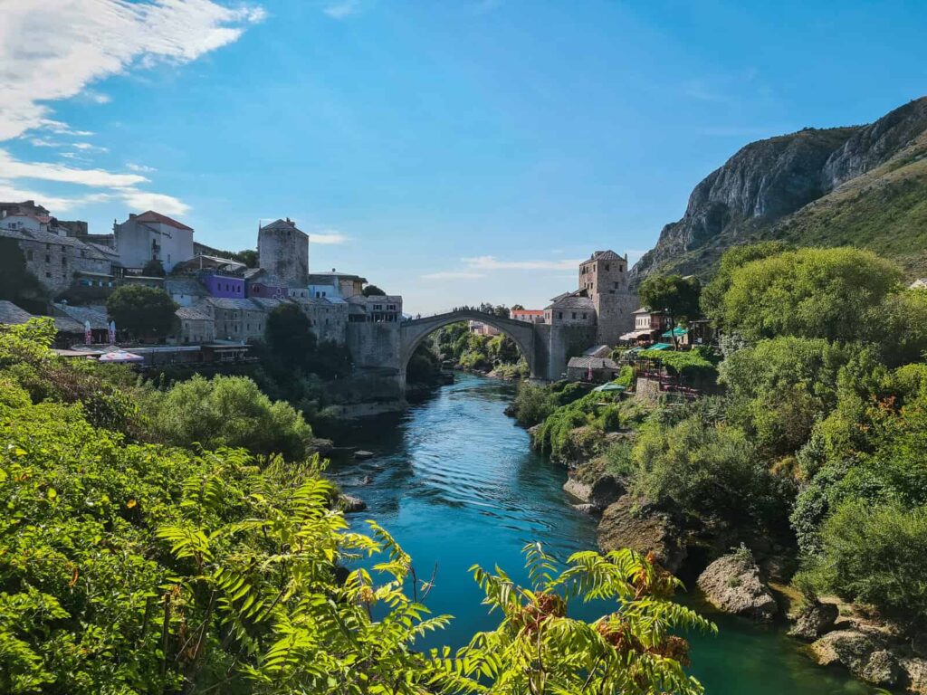 vista do centro de mostar, na bósnia